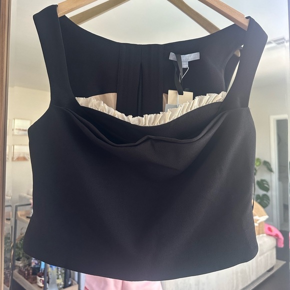 Antonio Melani x Courtney Grow Anais
Sleeveless Ruffle Trim Square Neck Crop Top - Picture 5 of 11